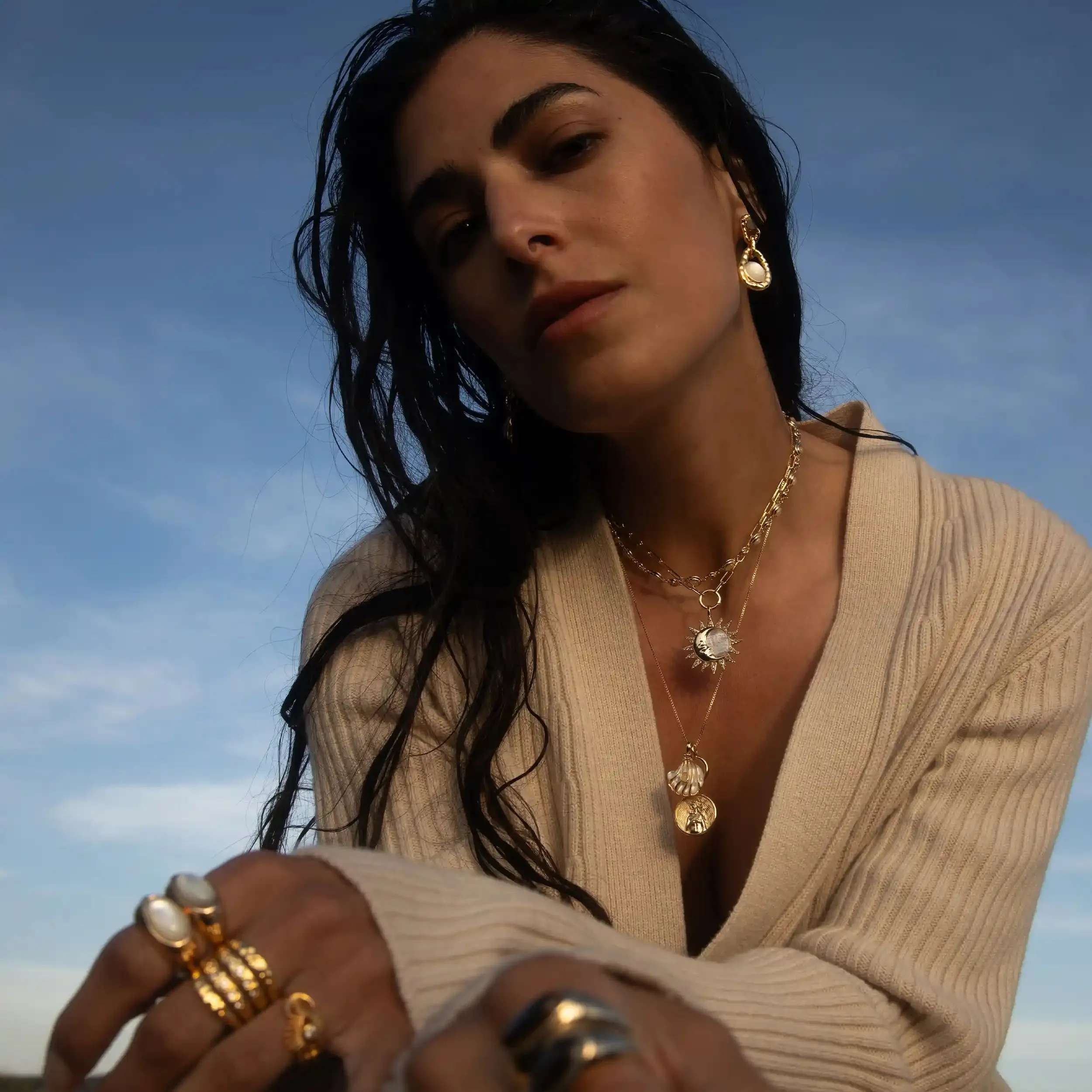 White Topaz Coral Ring sold by Awe Inspired product image thumbnail 3