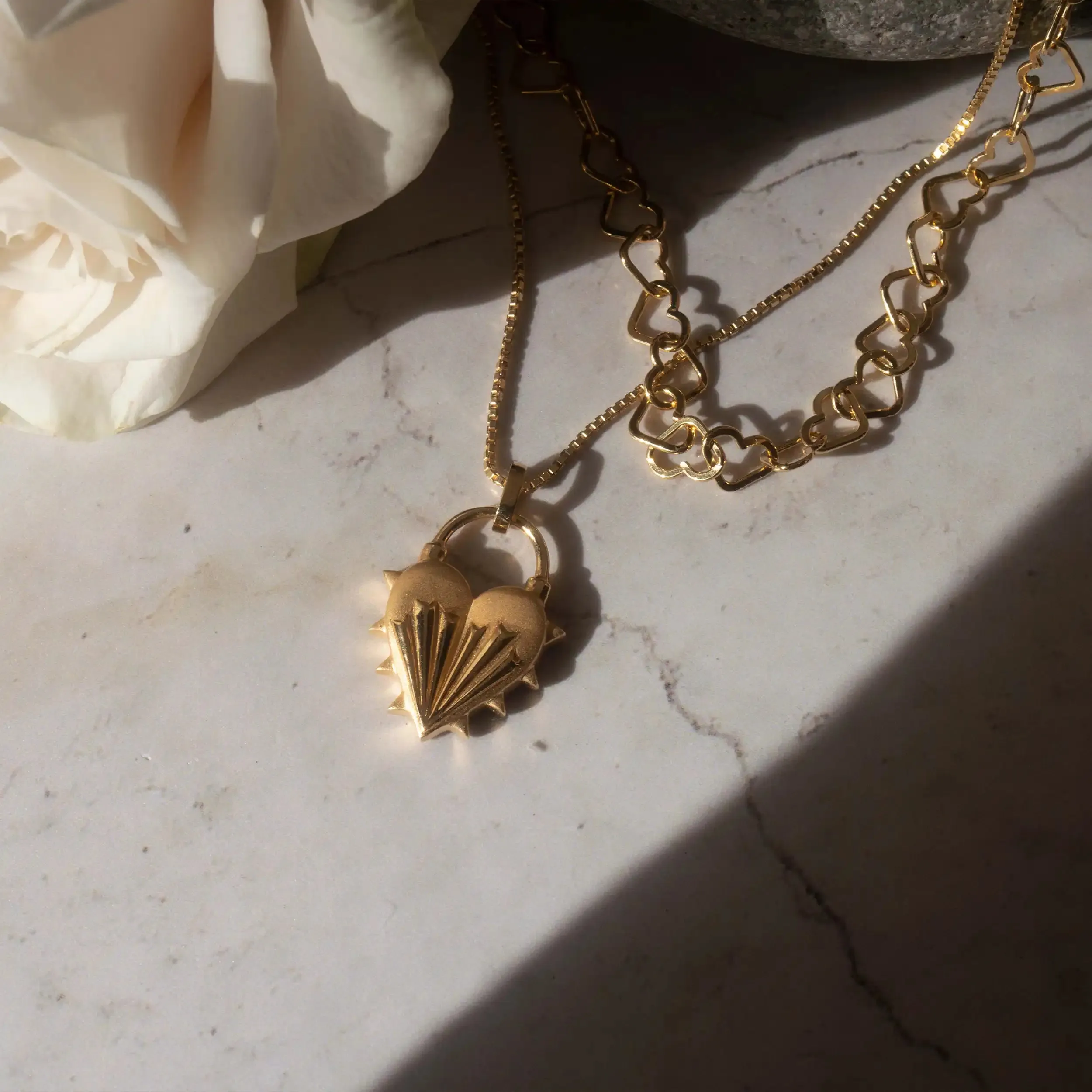 Eternity Heart Chain Bracelet sold by Awe Inspired product image thumbnail 5