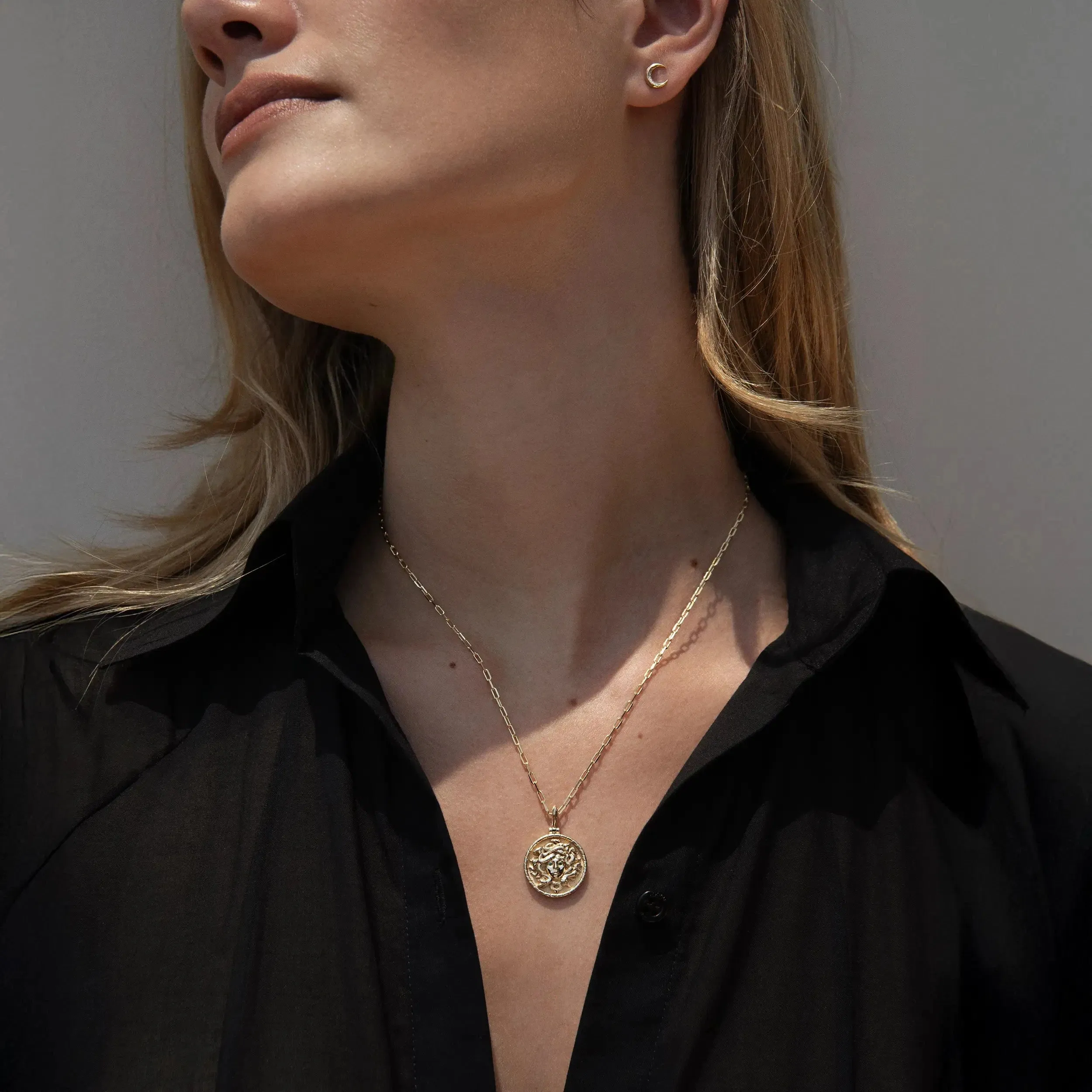 Emerald Eye Medusa Pendant sold by Awe Inspired product image thumbnail 2