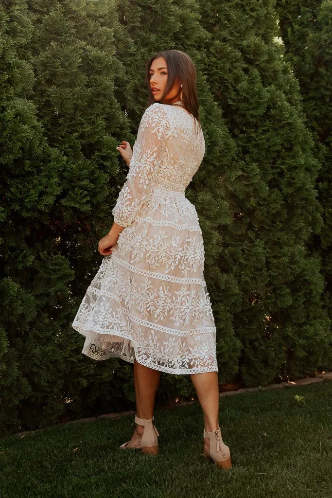 Sicily Dress - Champagne Lining sold by Ivy City Co product image thumbnail 5