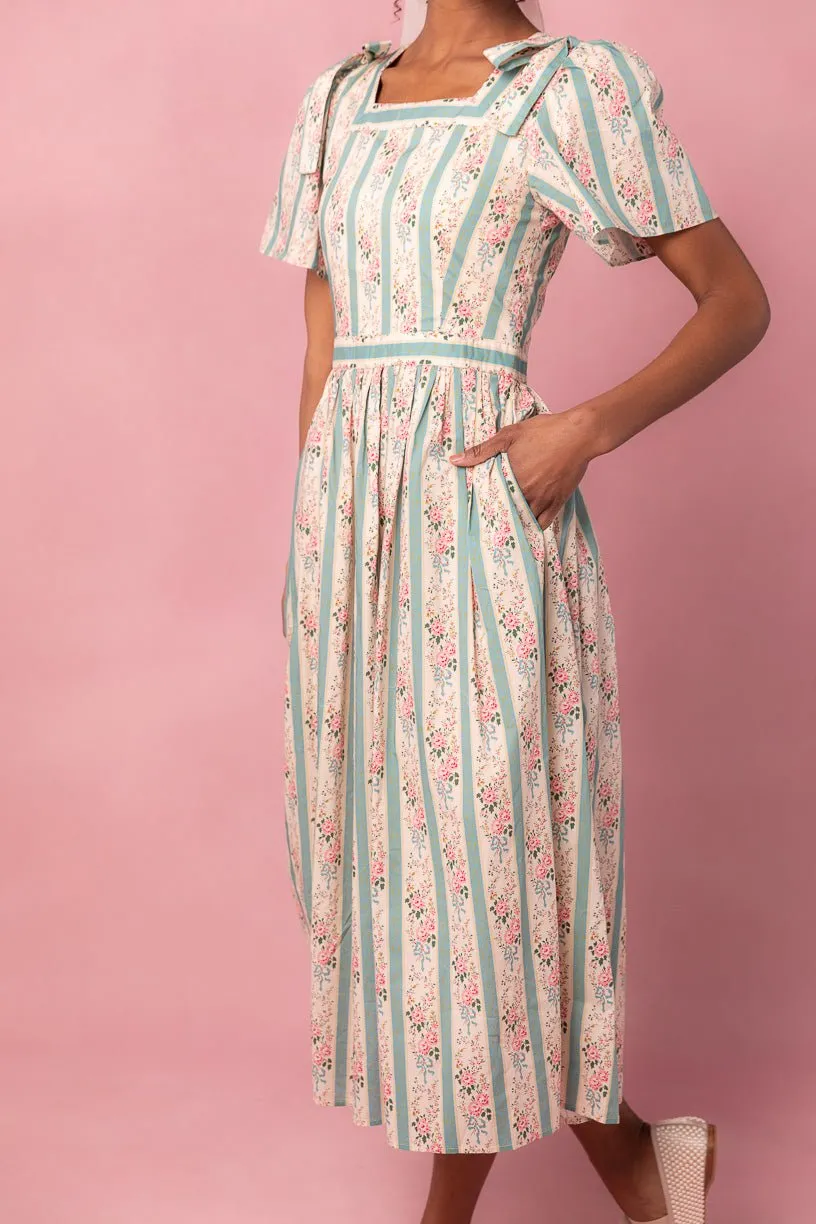Sonnet Midi Dress in Vintage Rose - FINAL SALE sold by Ivy City Co product image thumbnail 2