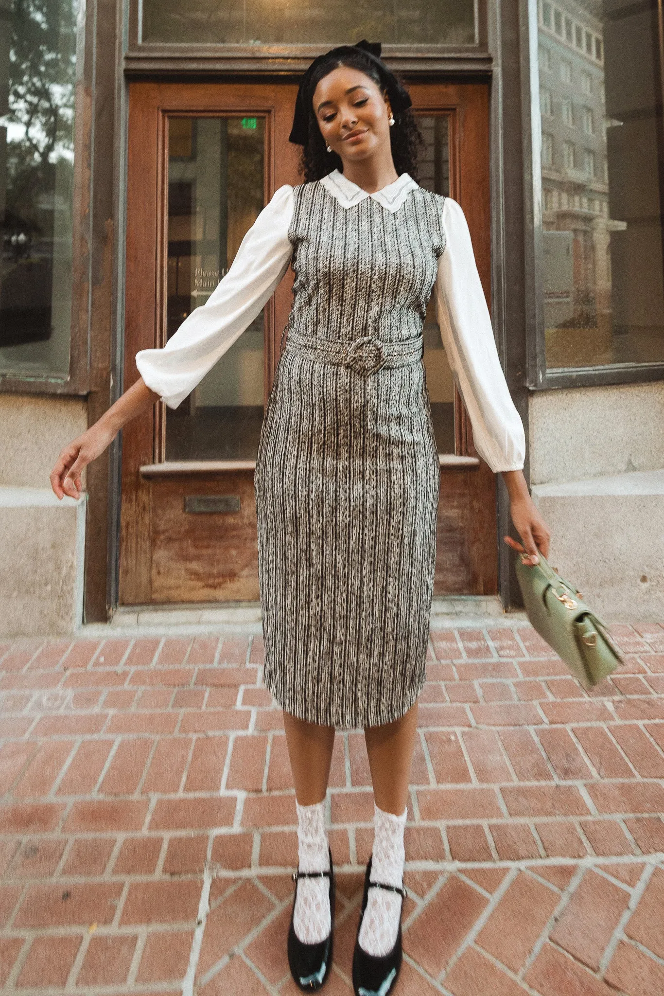 Bonnie Dress in Black - FINAL SALE sold by Ivy City Co product image thumbnail 4