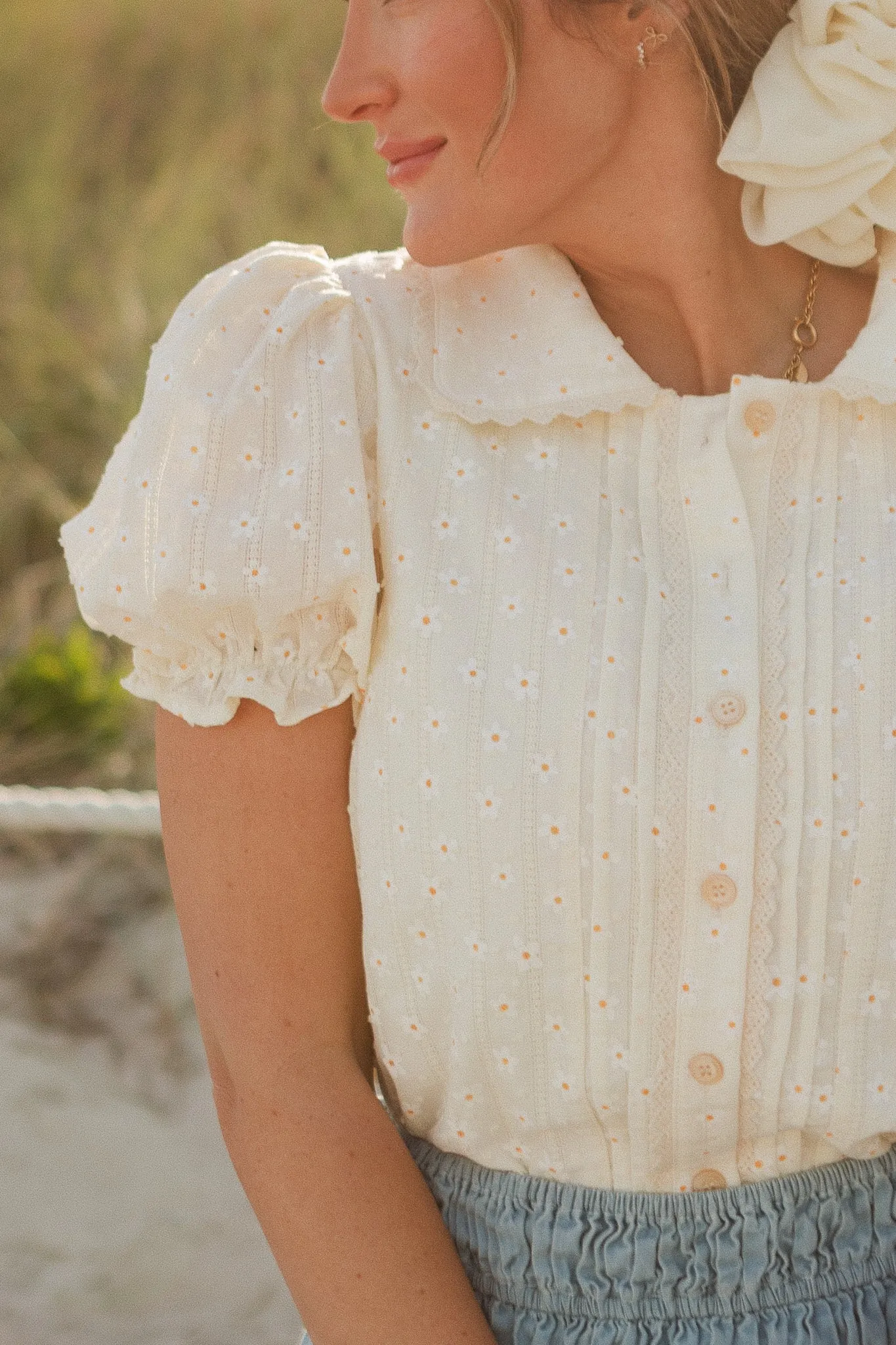 Sophia Blouse in Daisy Print sold by Ivy City Co product image thumbnail 5