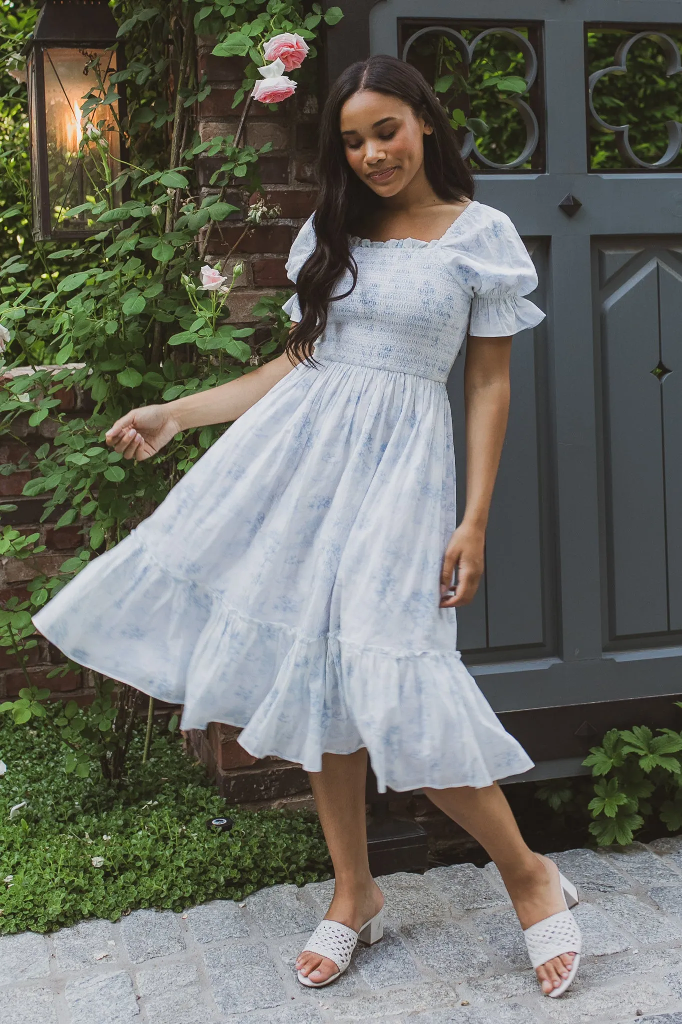 Valencia Dress sold by Ivy City Co product image thumbnail 4