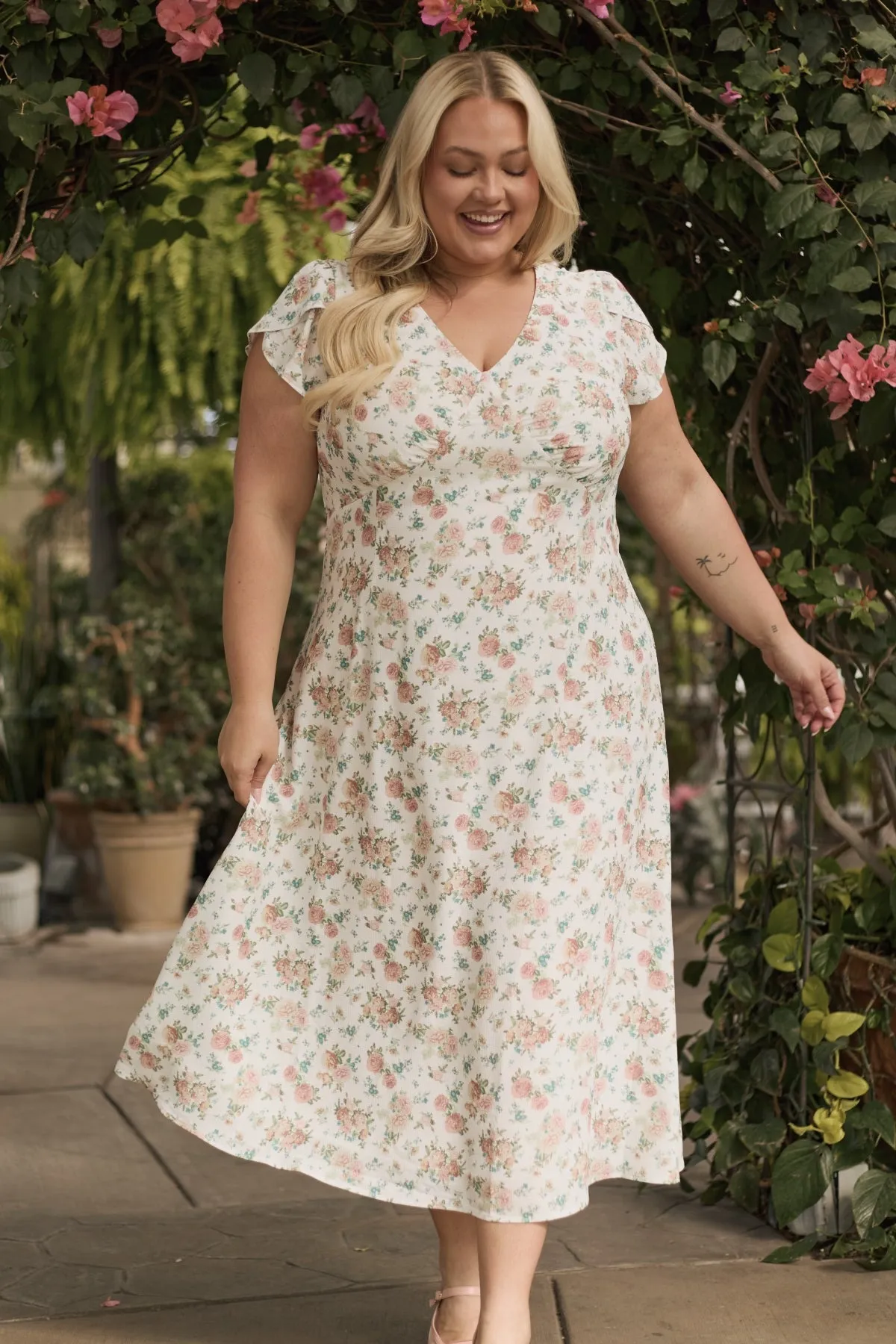 Fiona Dress in Countryside Peony Blossom sold by Ivy City Co product image thumbnail 5