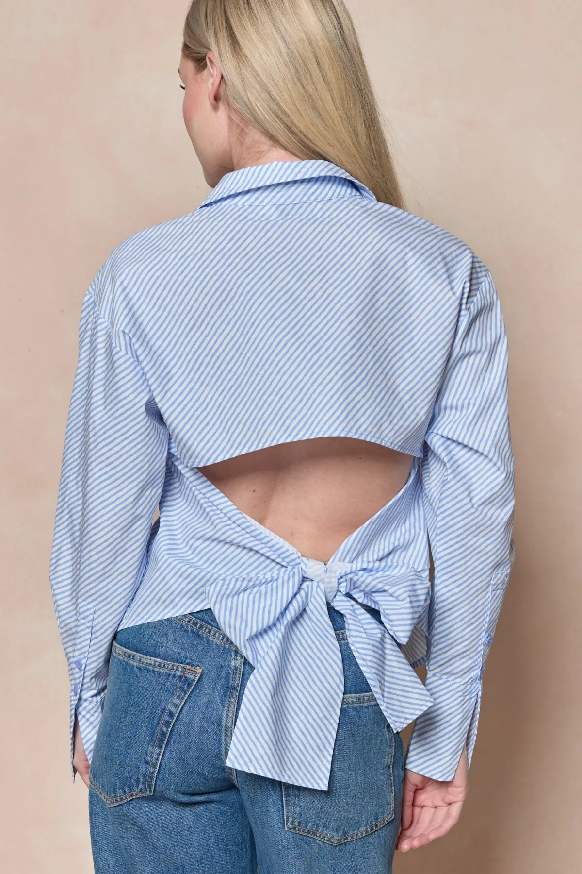 Oriana Top in Blue sold by Ivy City Co product image thumbnail 2