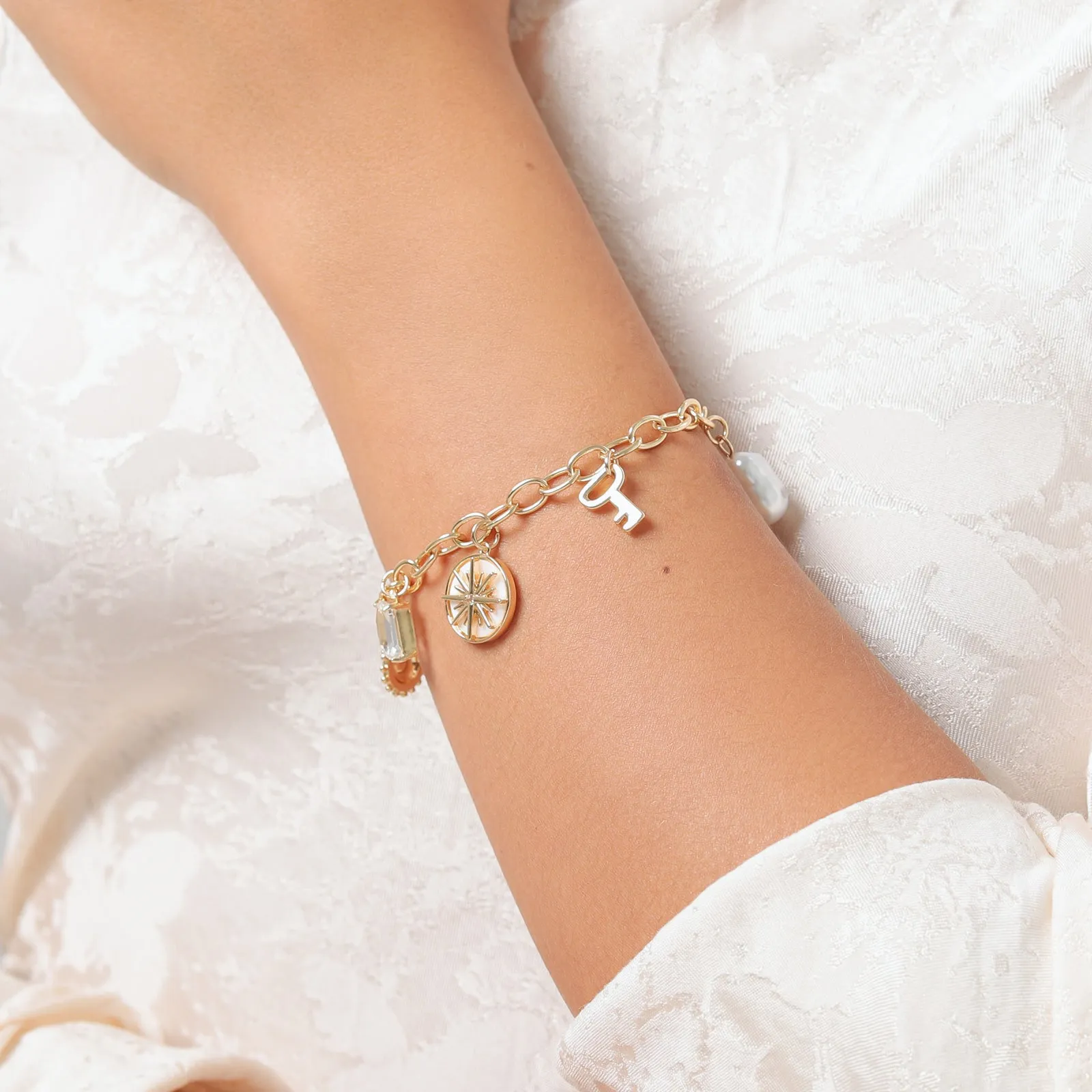Love Star Bracelet sold by Selenichast product image thumbnail 2
