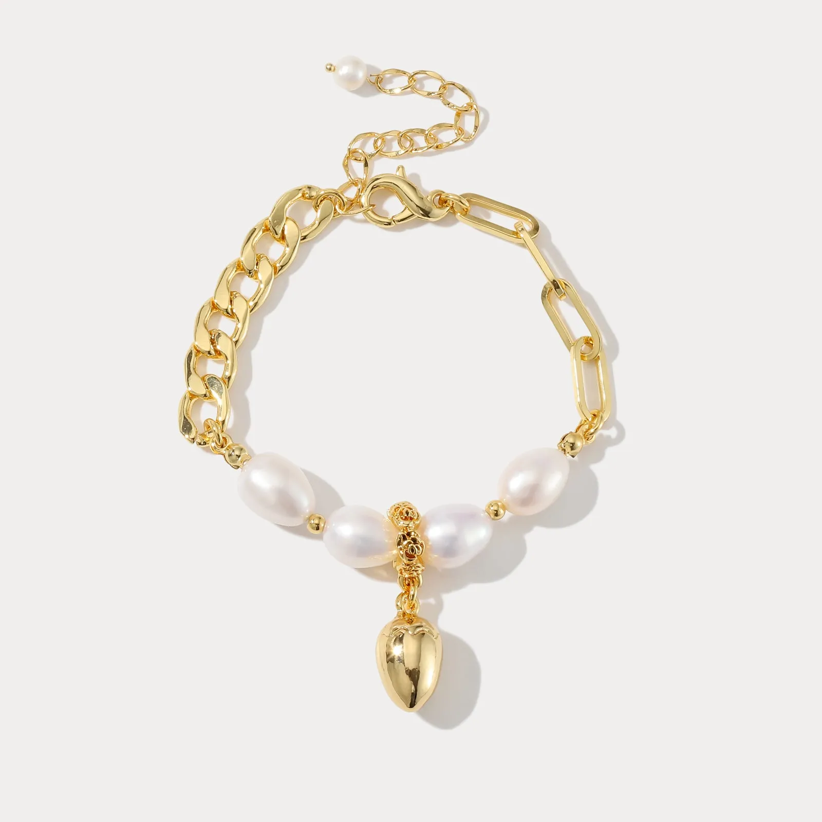 Pearl Chain Bracelet sold by Selenichast