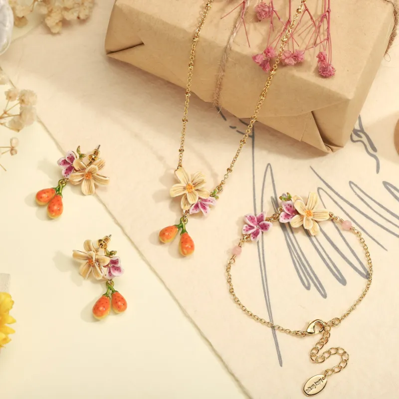 Sweet Pear Flower Gift Set with Gift Wrapping sold by Selenichast