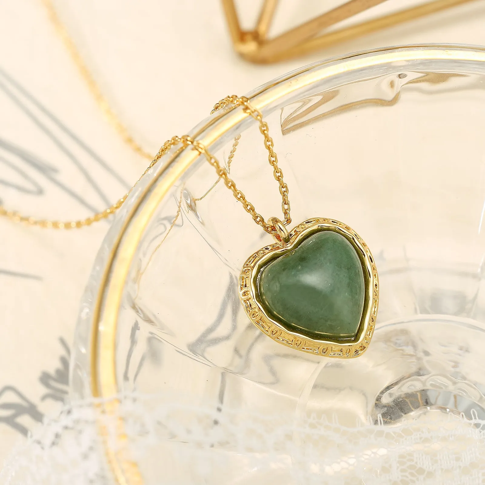 Emerald Heart Necklace sold by Selenichast product image thumbnail 3