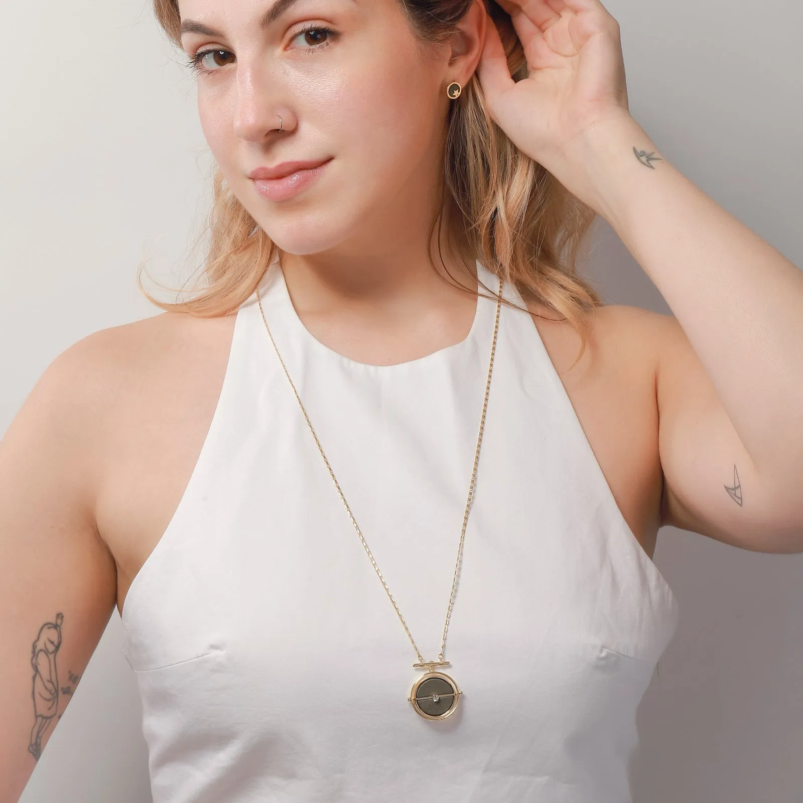 Venus Necklace sold by Selenichast product image thumbnail 5