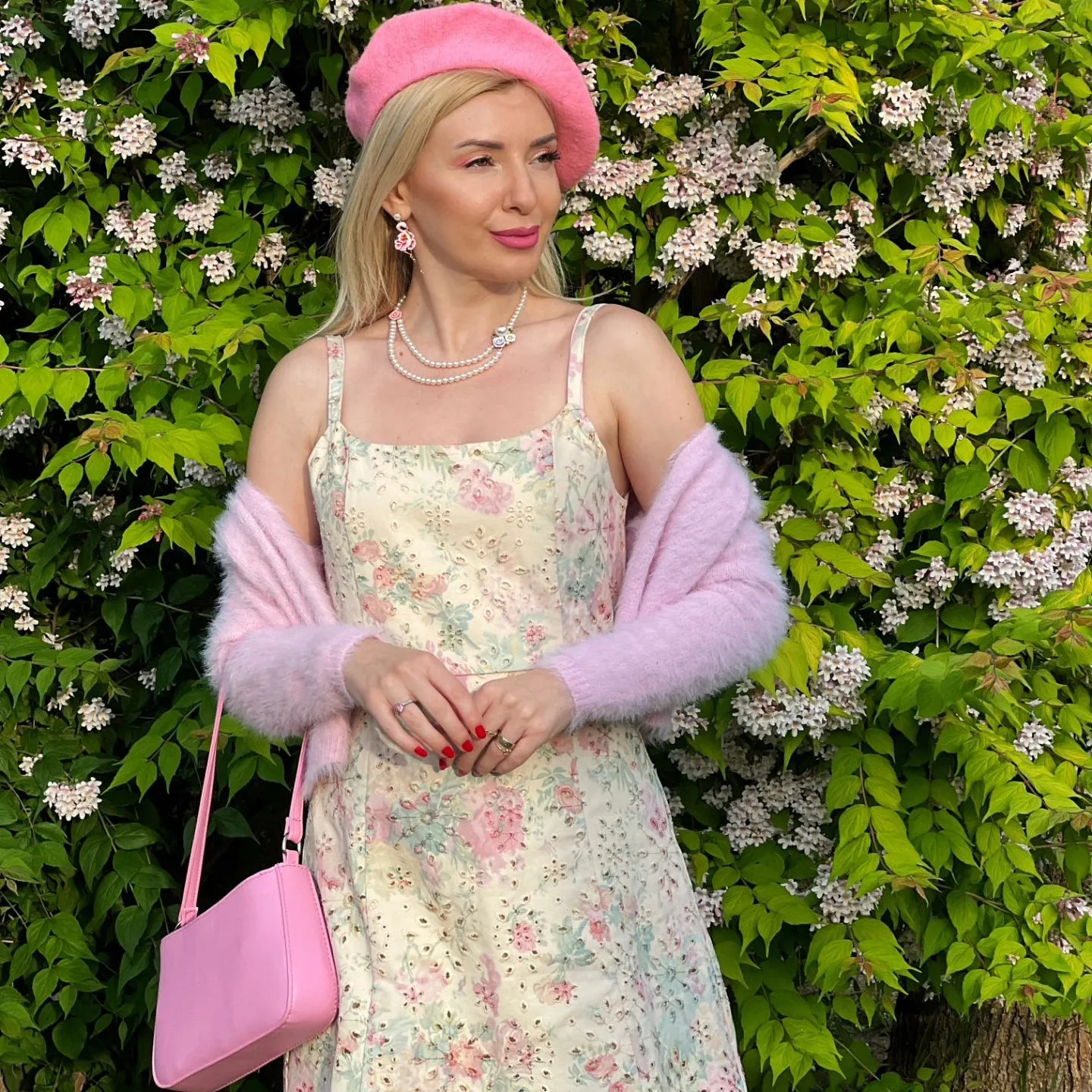 Wild Rose Pearl Necklace sold by Selenichast product image thumbnail 3