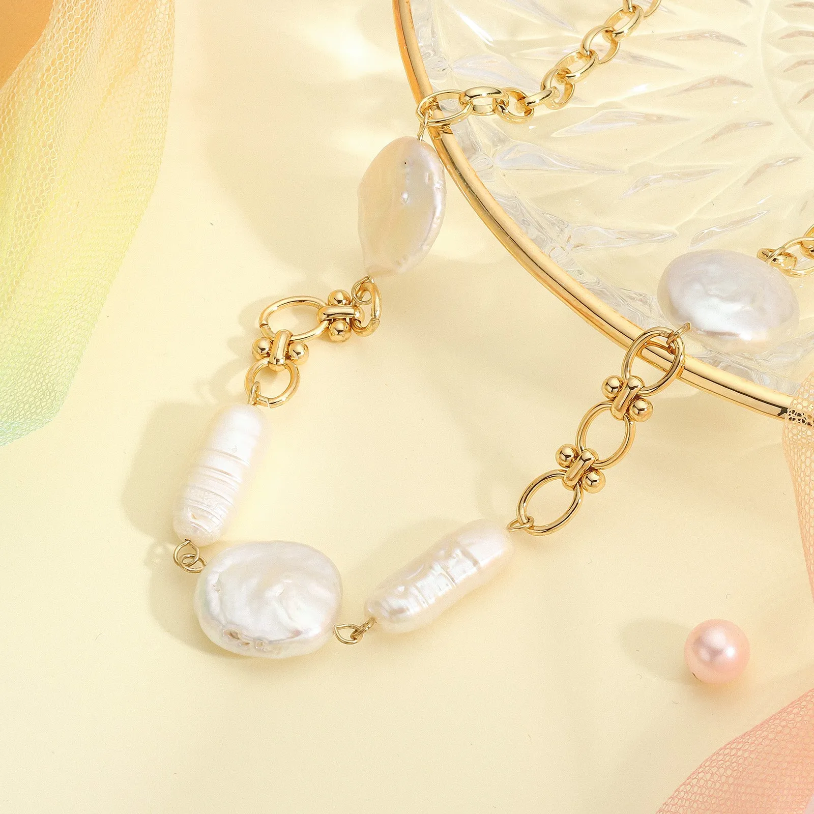 Pearl Hollow Necklace sold by Selenichast product image thumbnail 5