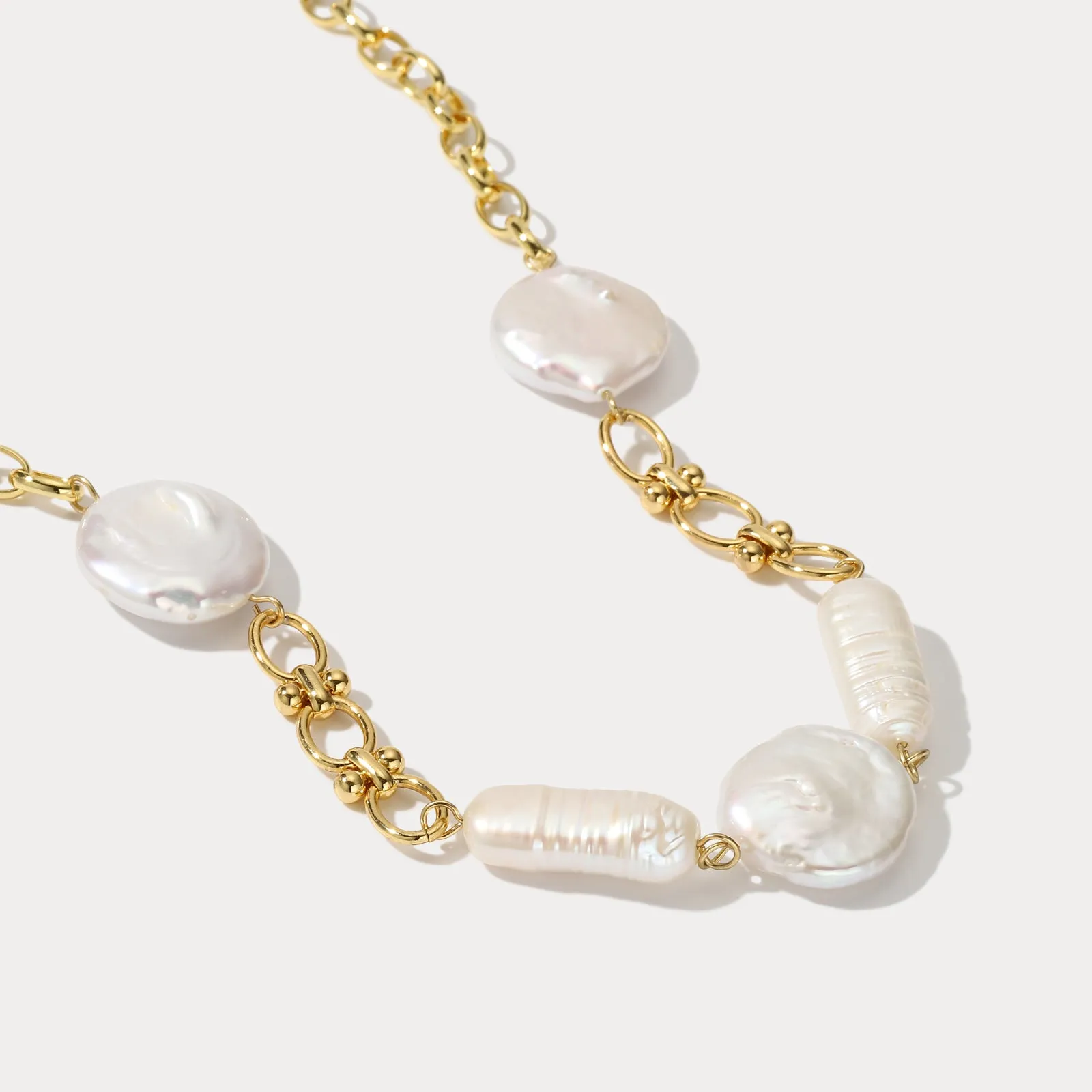 Pearl Hollow Necklace sold by Selenichast product image thumbnail 2