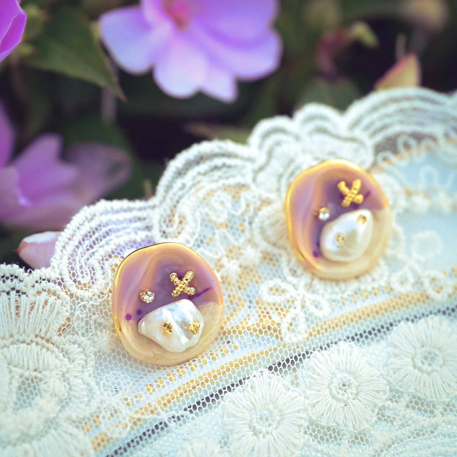 Oyster Oil Painting Earrings sold by Selenichast product image thumbnail 2