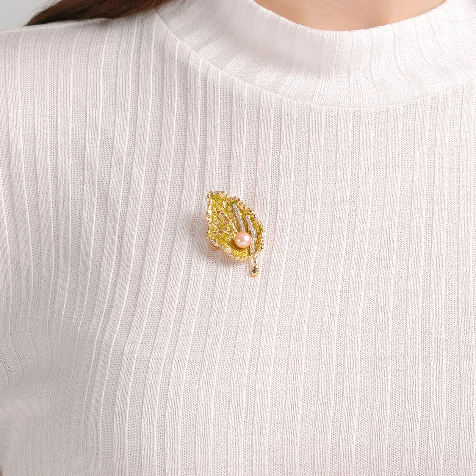 Mulberry Leaf Brooch sold by Selenichast product image thumbnail 3