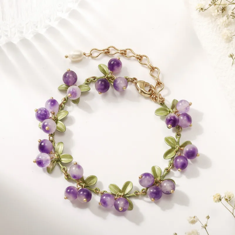 Berry Bracelet sold by Selenichast