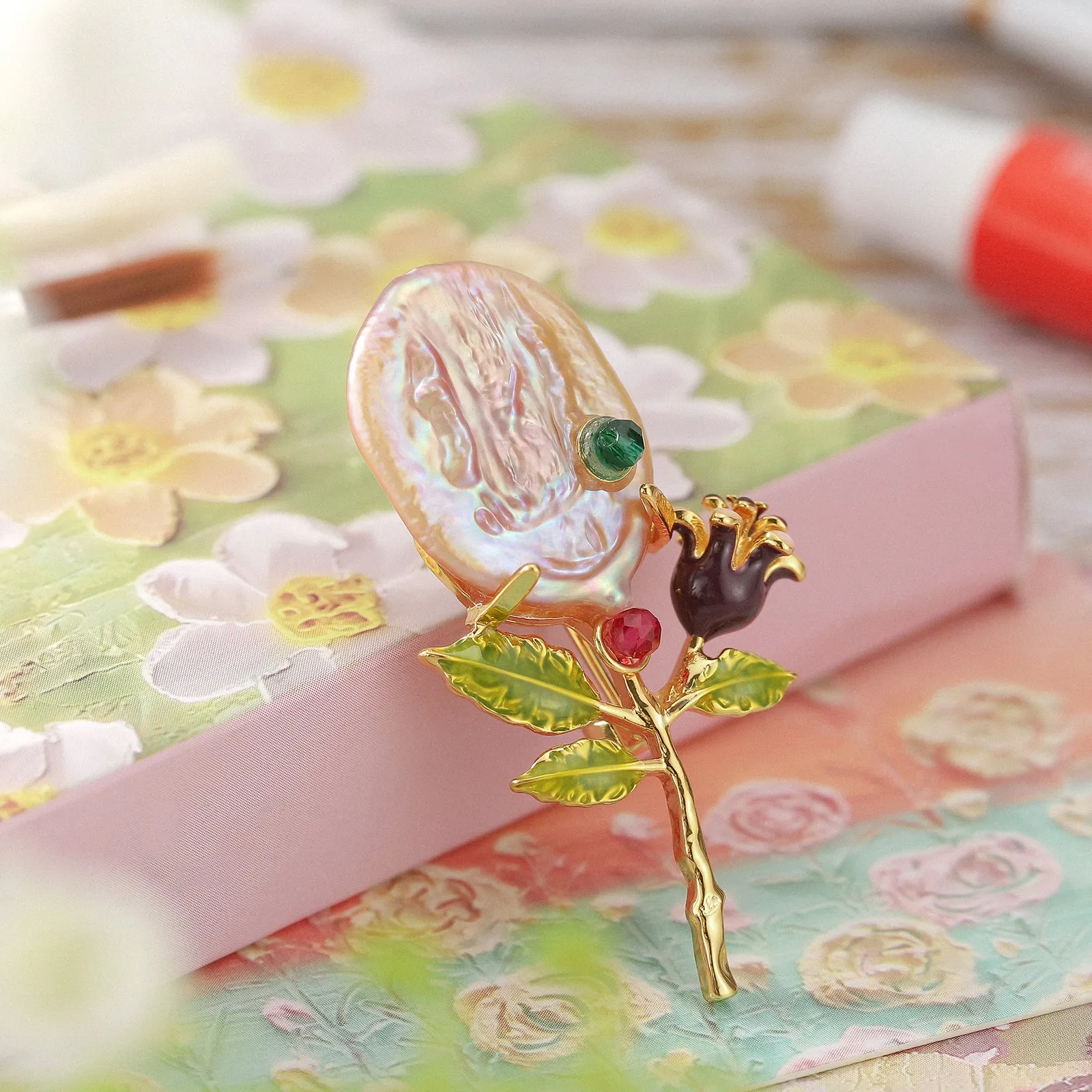 Vintage Pearl Flower Oil Painting Brooch sold by Selenichast product image thumbnail 4