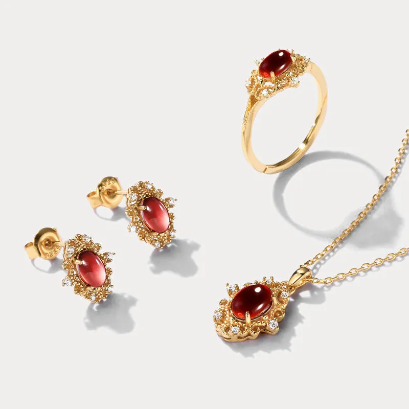 Vintage Garnet Necklace sold by Selenichast product image thumbnail 5