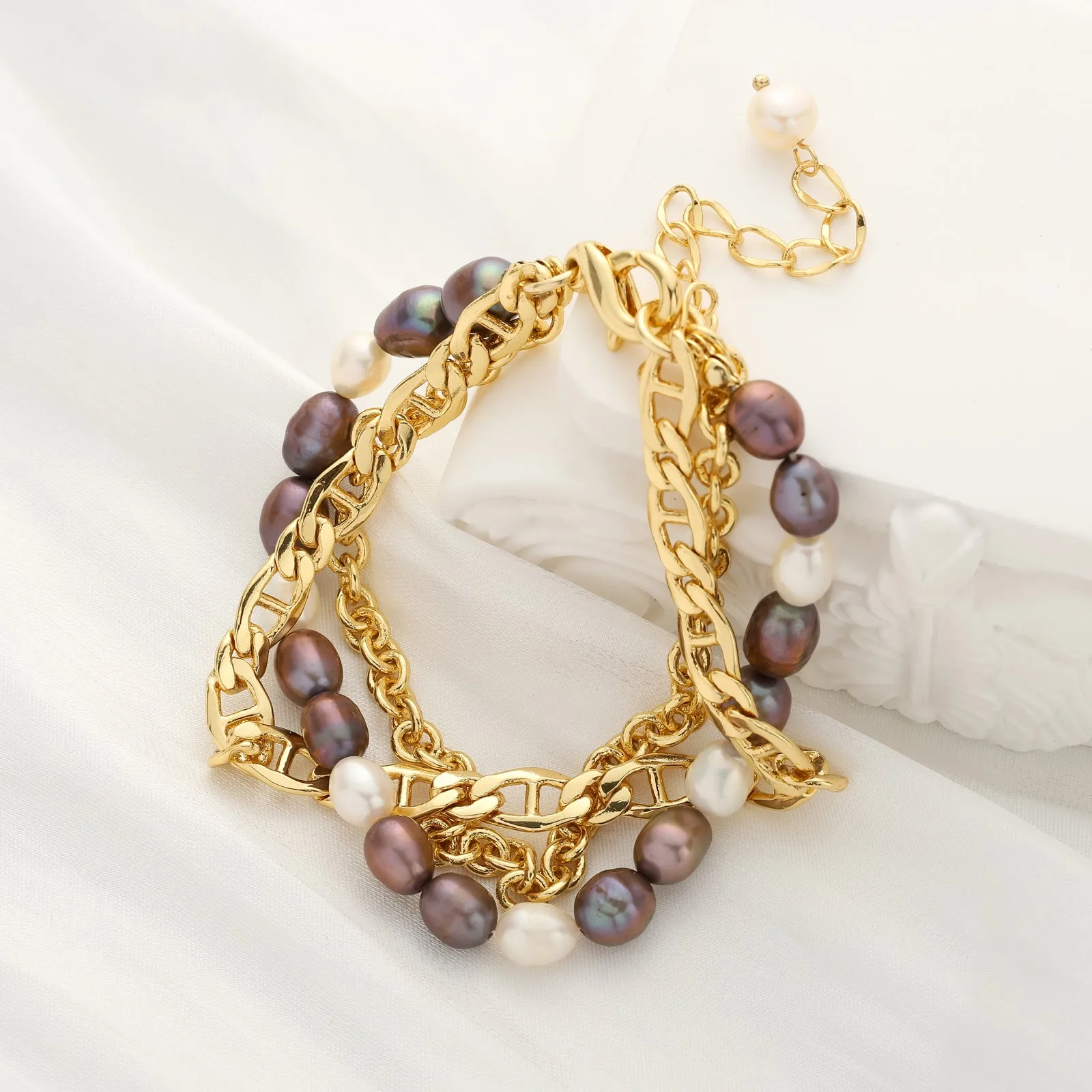 Purple Pearl Chain Bracelet sold by Selenichast product image thumbnail 2