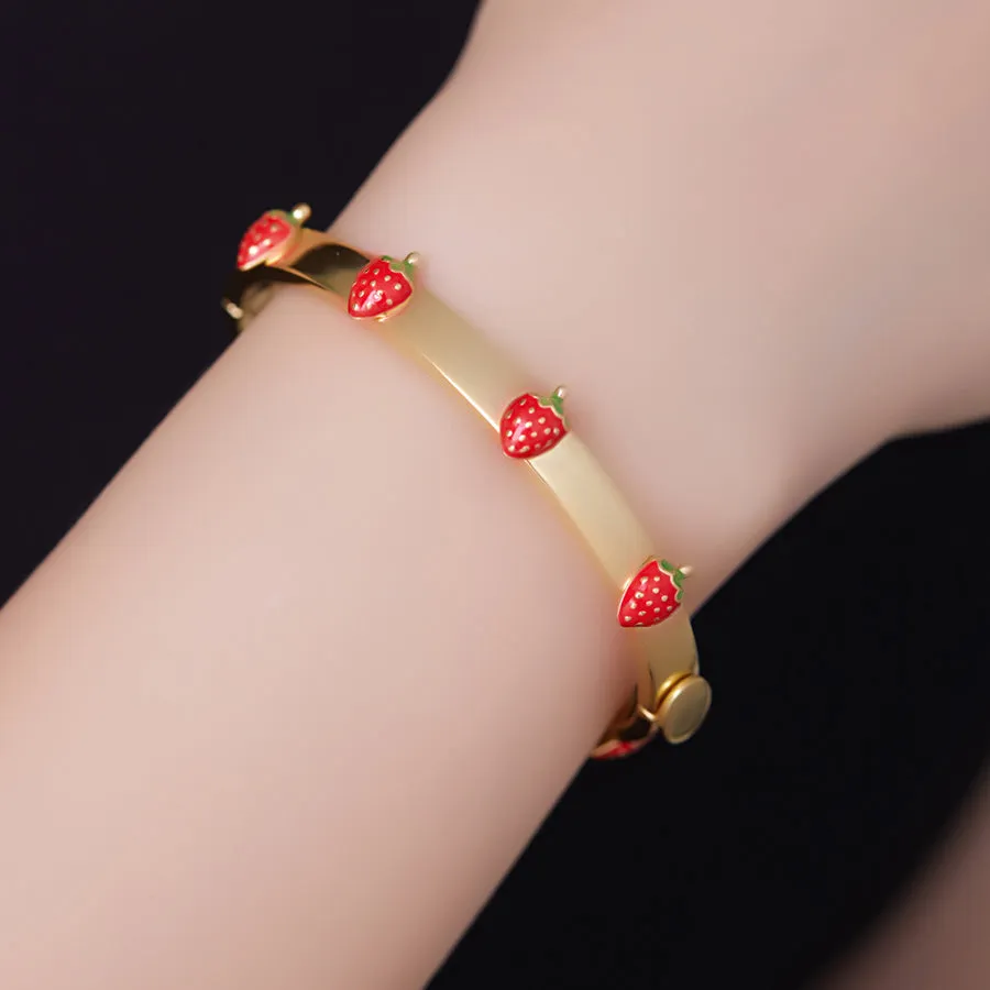 Vintage Strawberry Bracelet sold by Selenichast product image thumbnail 3
