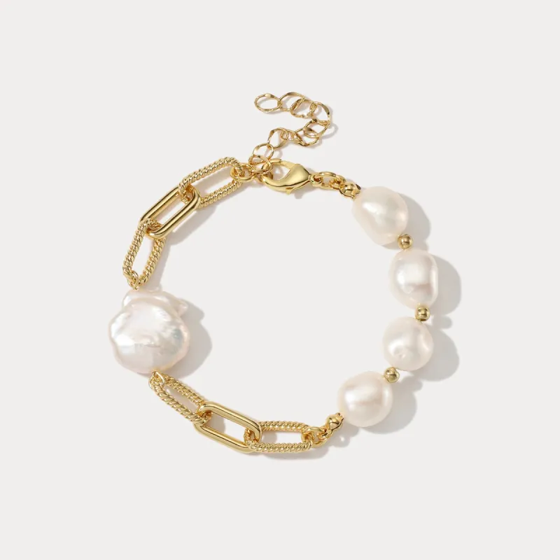 Pearl Hollow Bracelet sold by Selenichast
