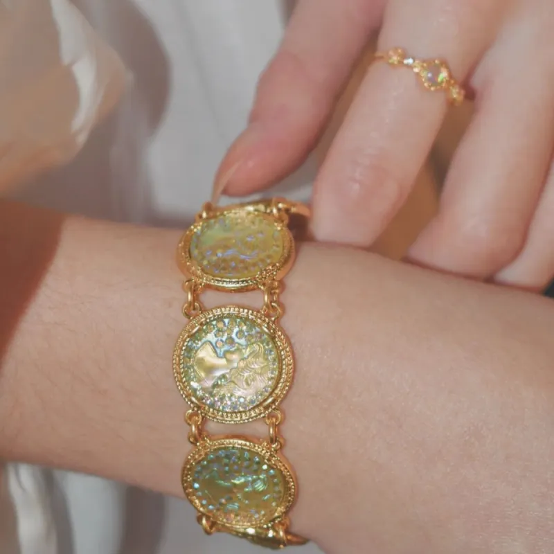 Vintage Cameo Bracelet made by Selenichast
