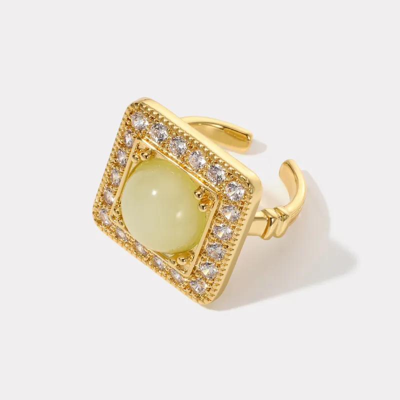 Gemstone Ring sold by Selenichast