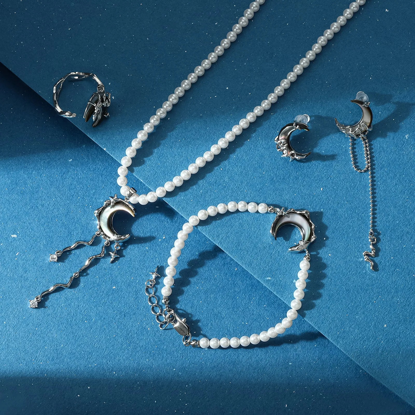 Lunar Tide Pearl Bracelet sold by Selenichast product image thumbnail 4