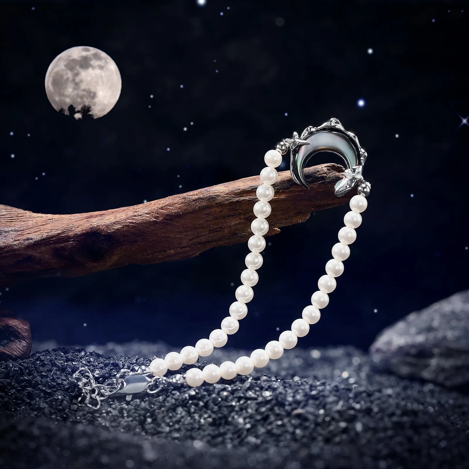 Lunar Tide Pearl Bracelet sold by Selenichast product image thumbnail 3