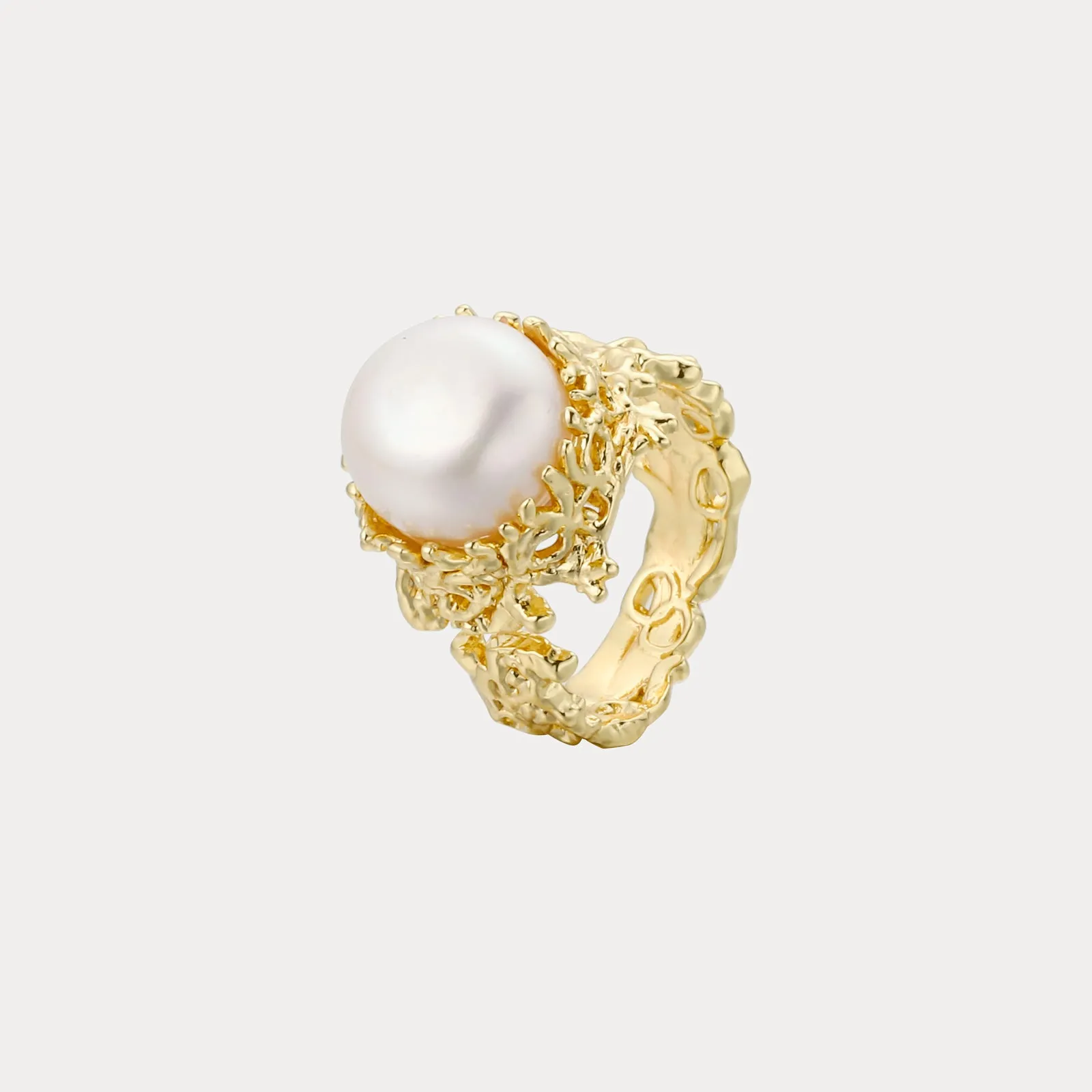 Coral Gold Pearl Ring sold by Selenichast
