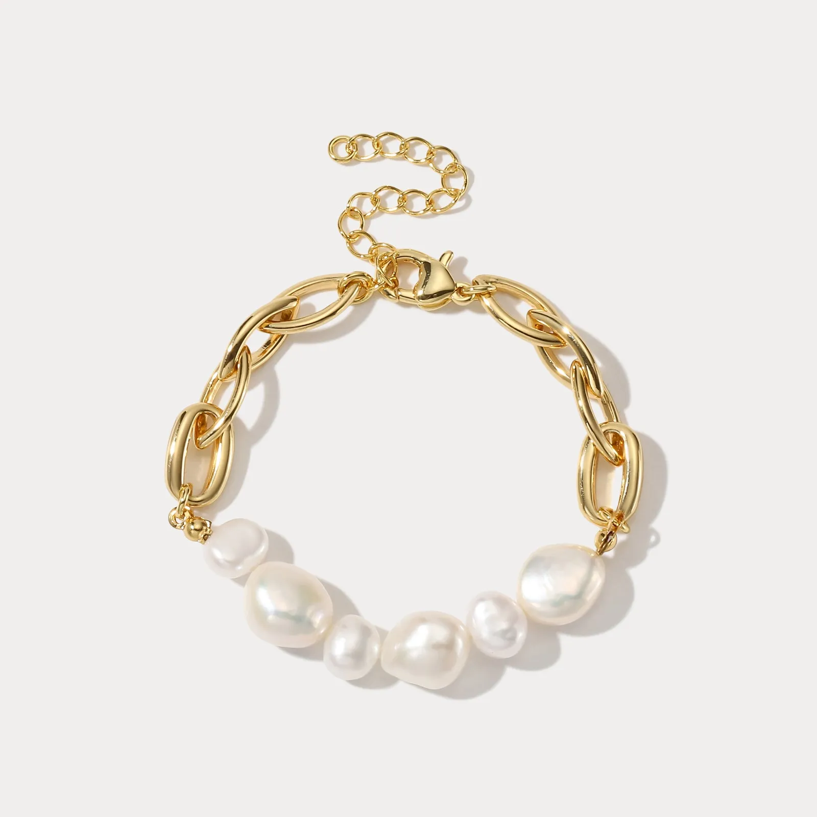 Baroque Pearl Bracelet sold by Selenichast