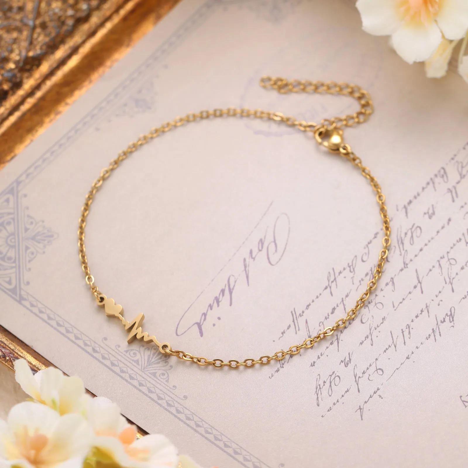 Personalized Heartbeat Bracelets sold by Selenichast product image thumbnail 3