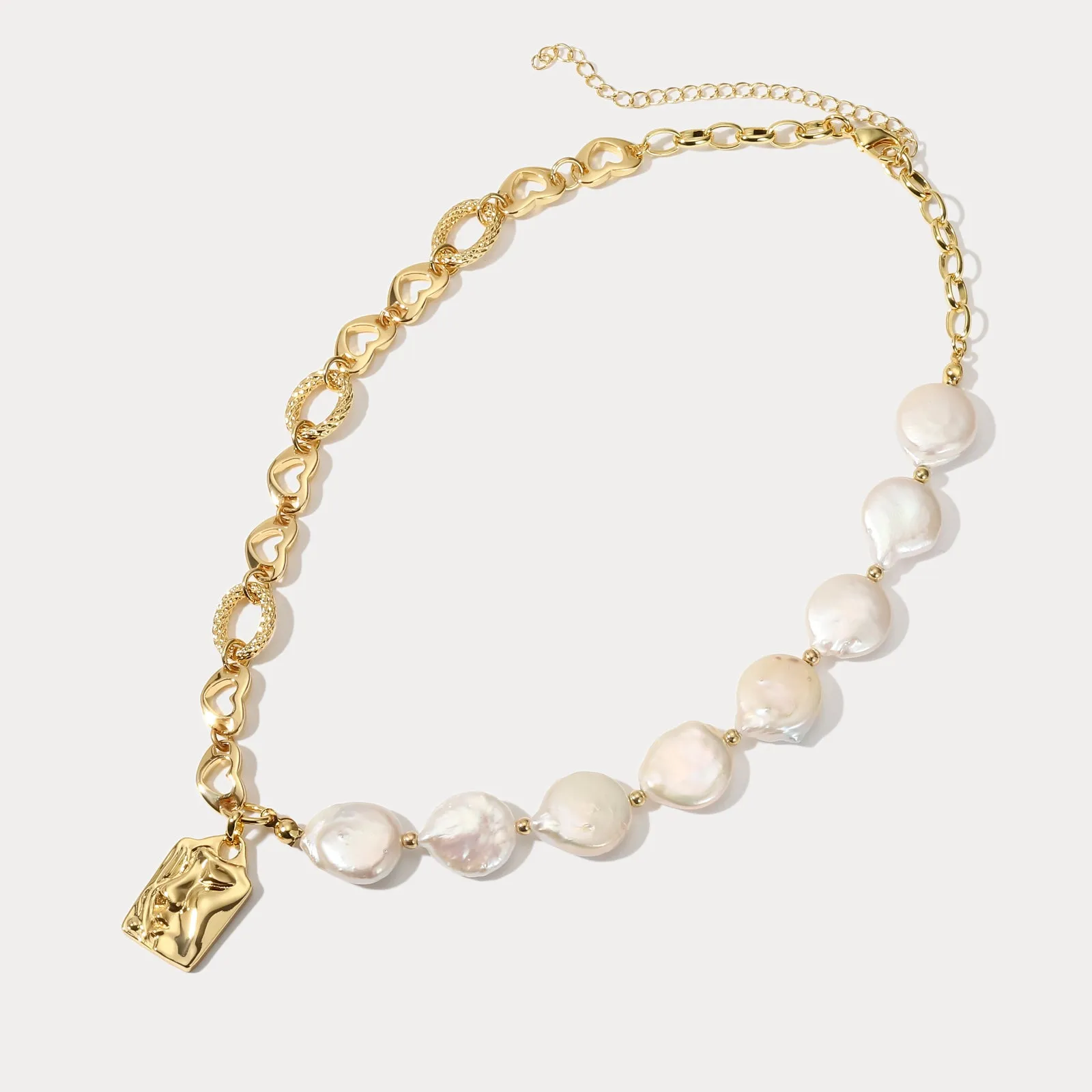 Portrait Hollow Pearl Necklace sold by Selenichast product image thumbnail 3