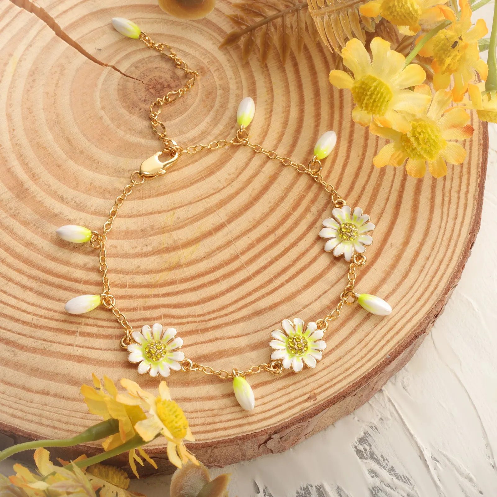 Daisy Charm Bracelet sold by Selenichast