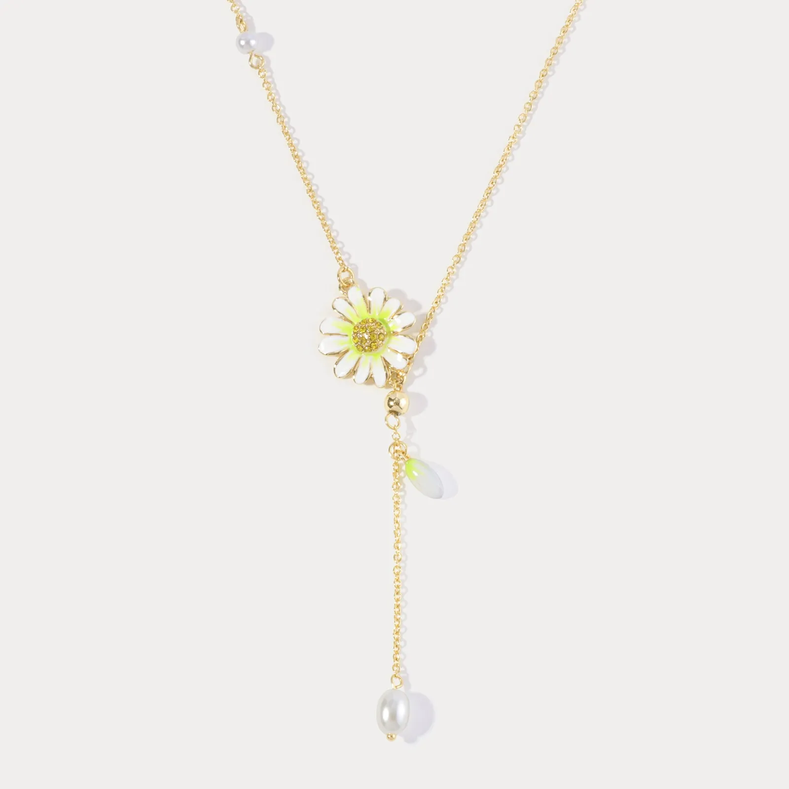 Daisy Flower Necklace sold by Selenichast