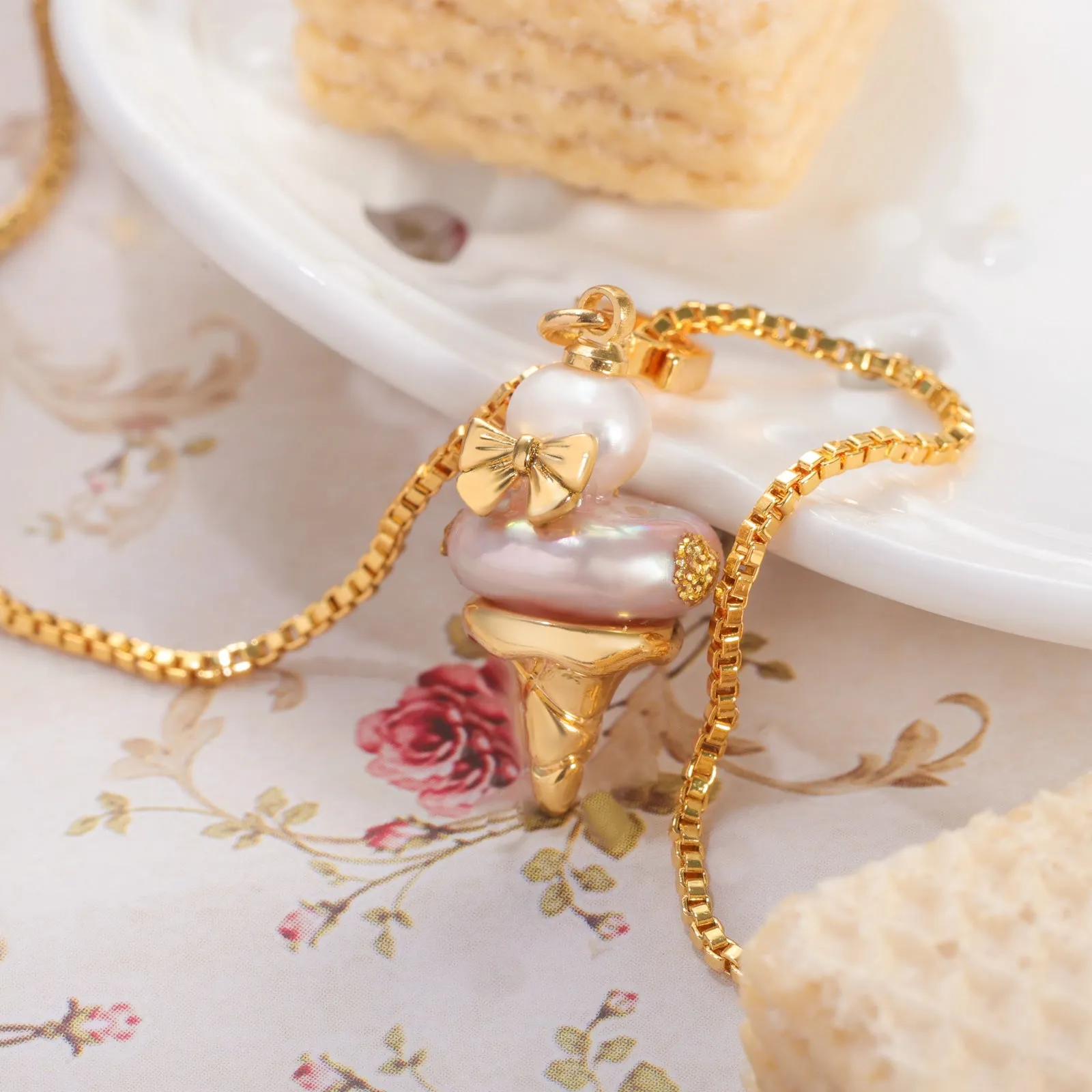Ice Cream Pearl Necklace sold by Selenichast product image thumbnail 2