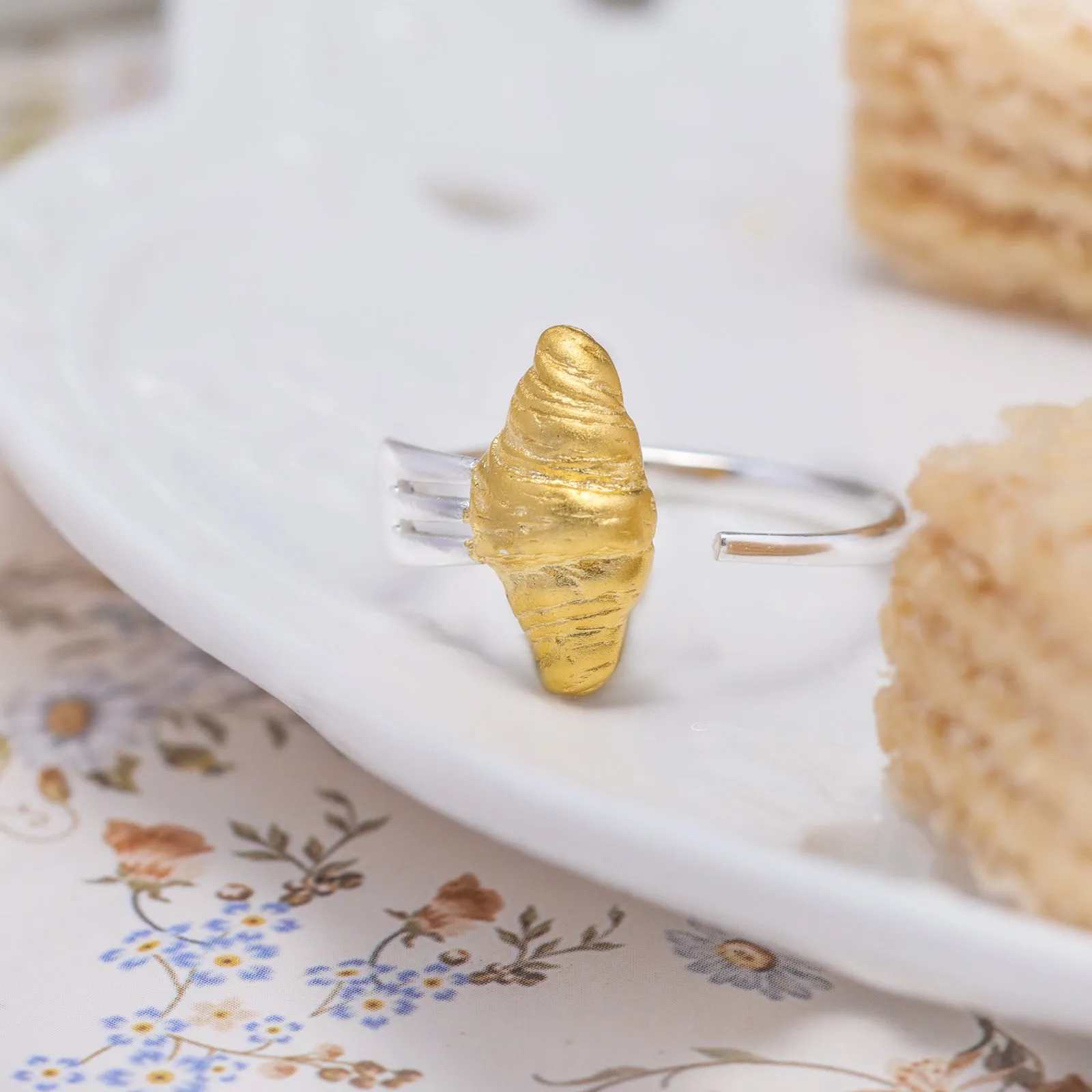 Croissant Ring sold by Selenichast product image thumbnail 3