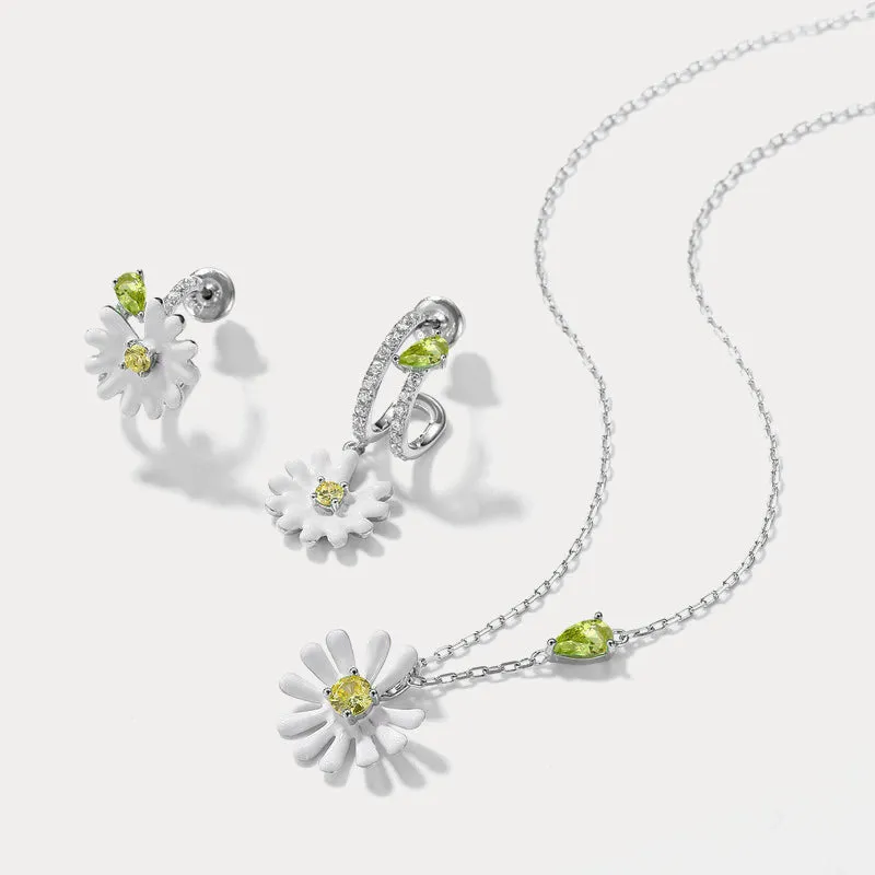 Silver Daisy Necklace sold by Selenichast product image thumbnail 3