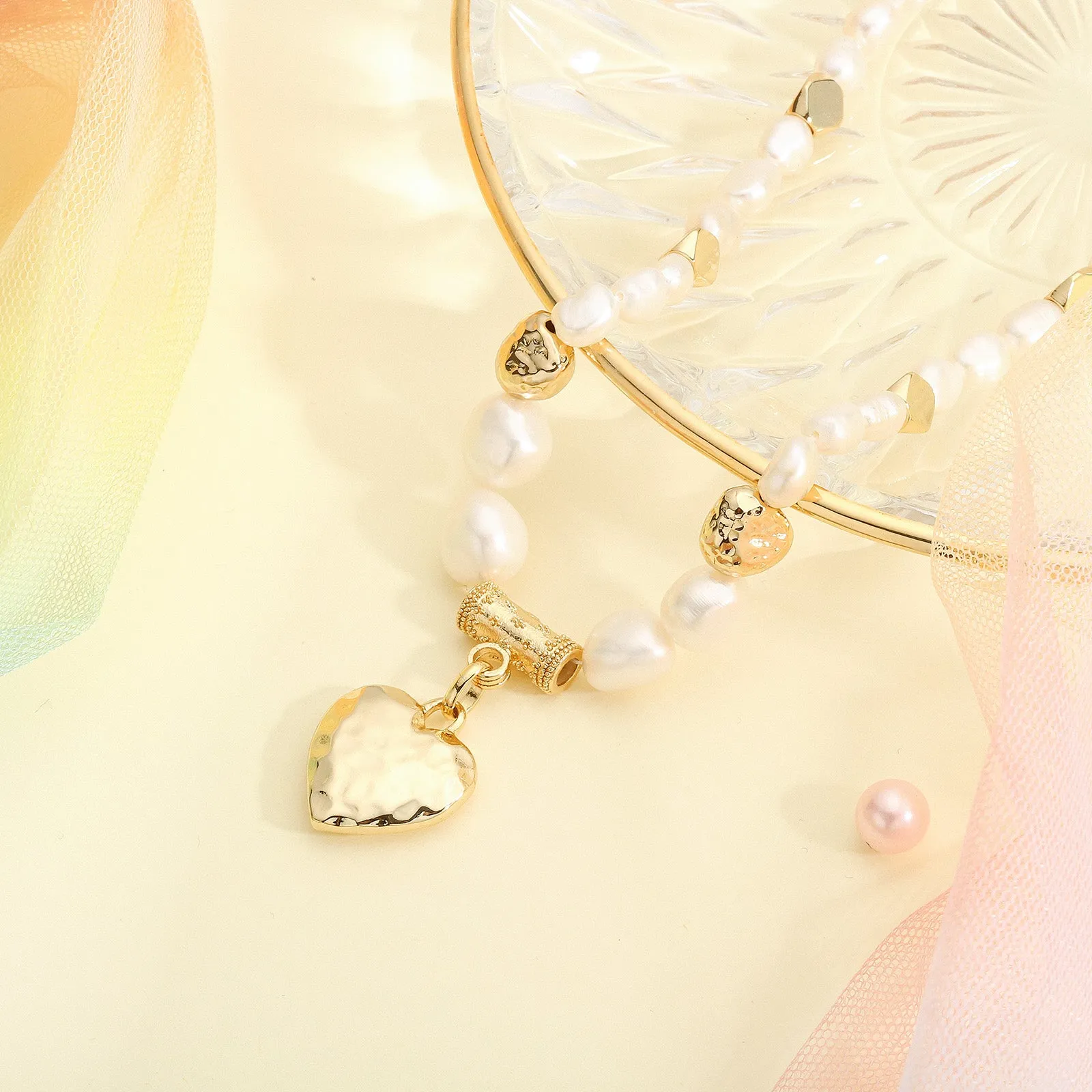 Heart Pearl Necklace sold by Selenichast product image thumbnail 5