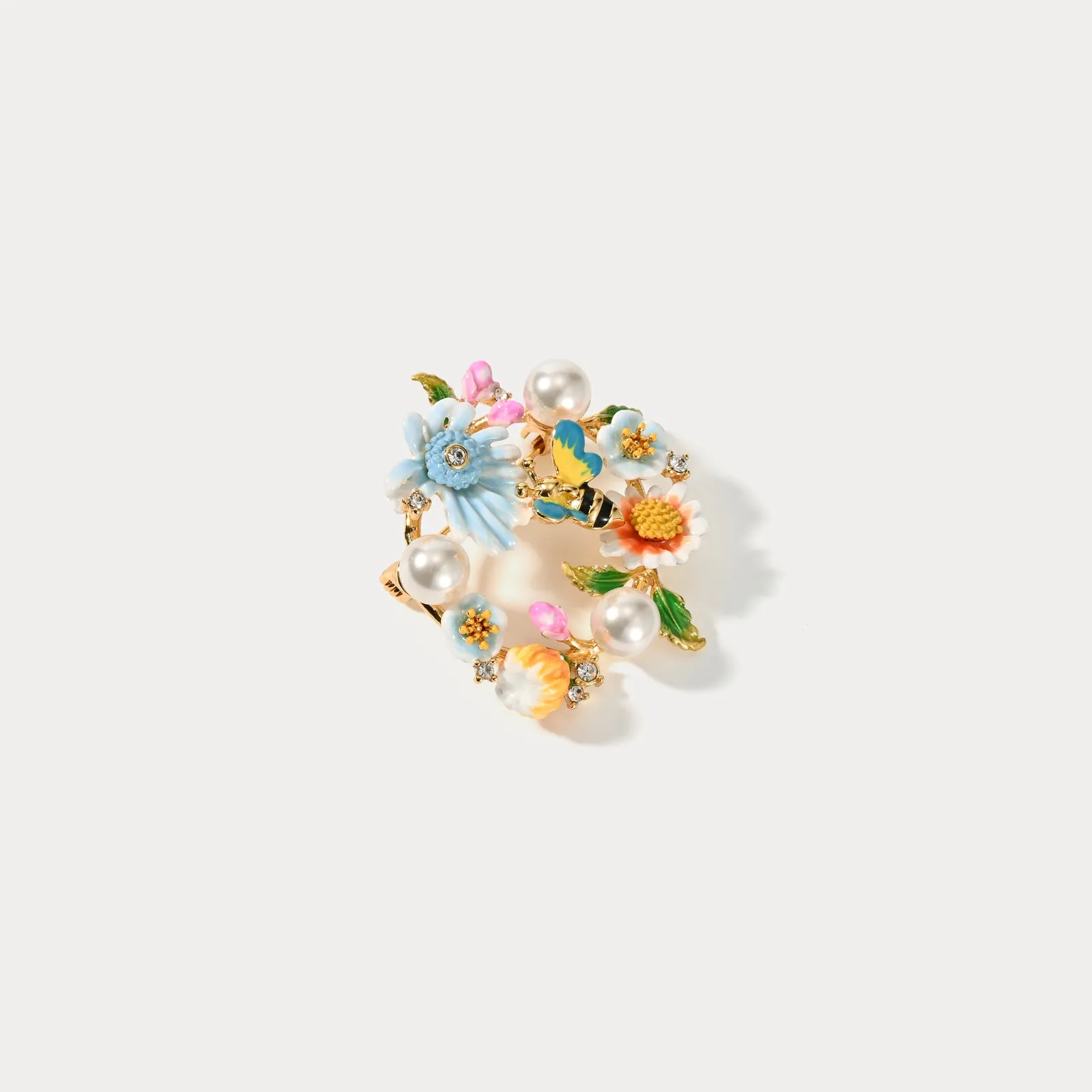 Daisy Bee Pearl Brooch sold by Selenichast product image thumbnail 4