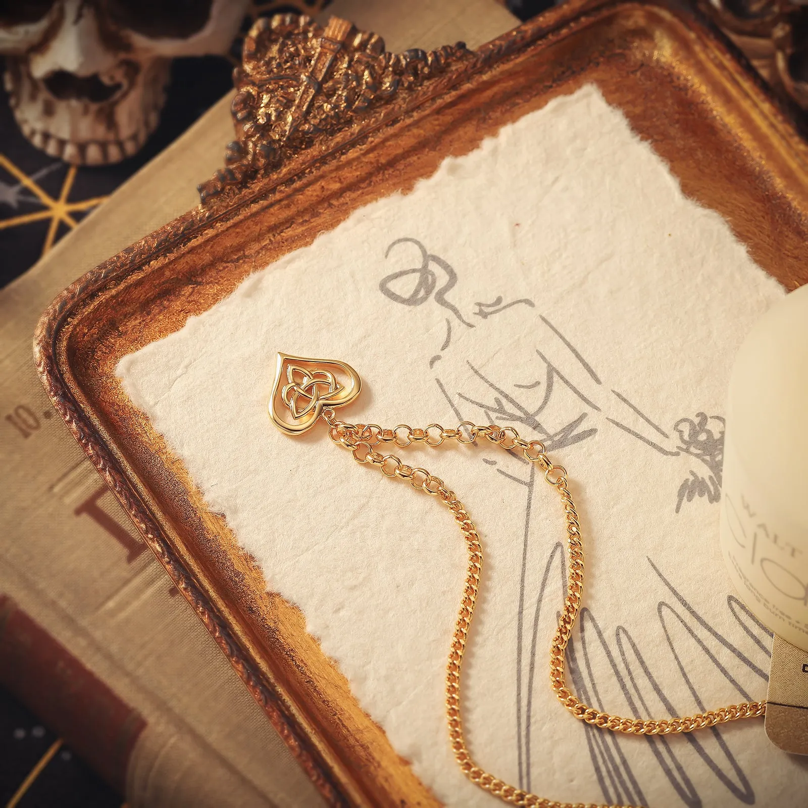 Talisman Celtic Heart Necklace sold by Selenichast product image thumbnail 3