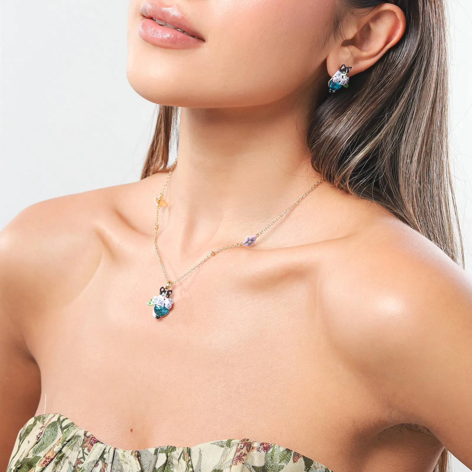 Kitten Sapphire Bloom Necklace sold by Selenichast product image thumbnail 2