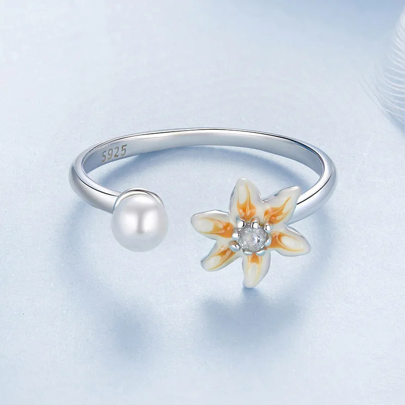 Flower and Pearl Ring sold by Selenichast product image thumbnail 2