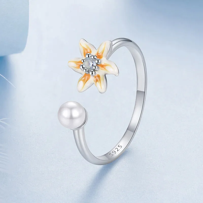 Flower and Pearl Ring sold by Selenichast product image thumbnail 4