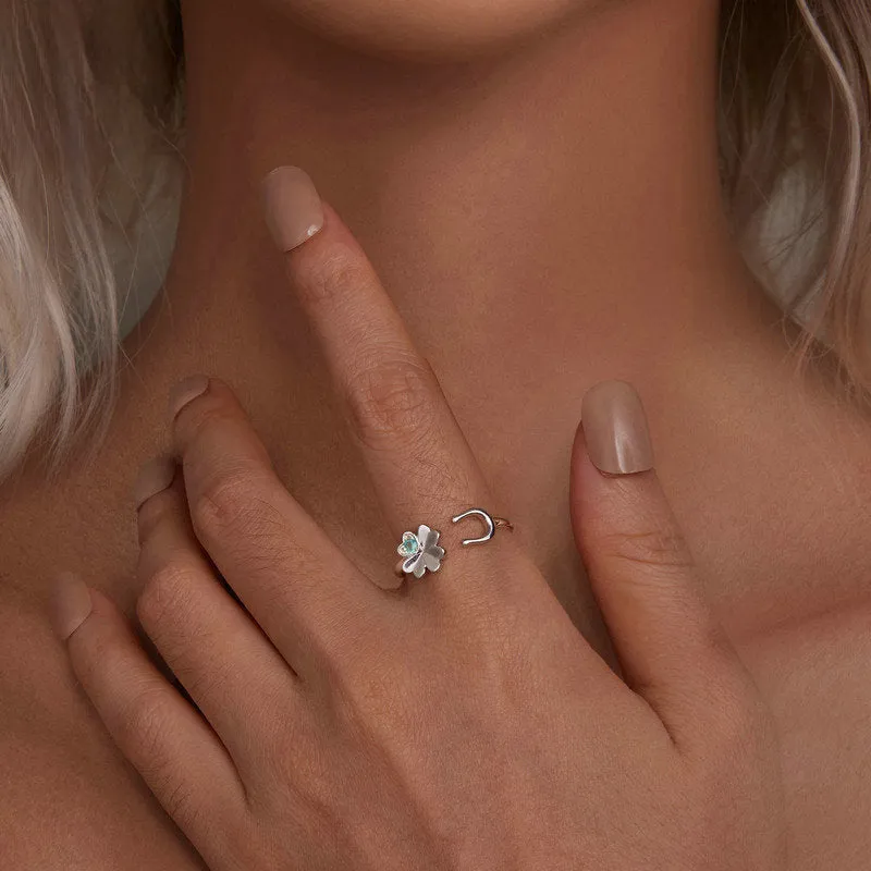 Clover Horseshoe Ring sold by Selenichast product image thumbnail 3