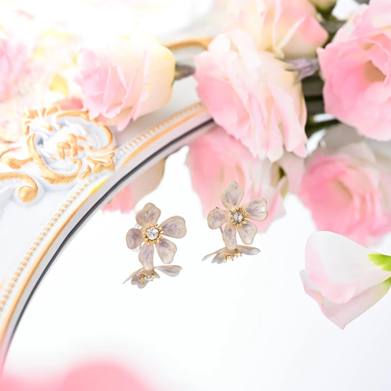 Flower Enamel Earrings sold by Selenichast product image thumbnail 3