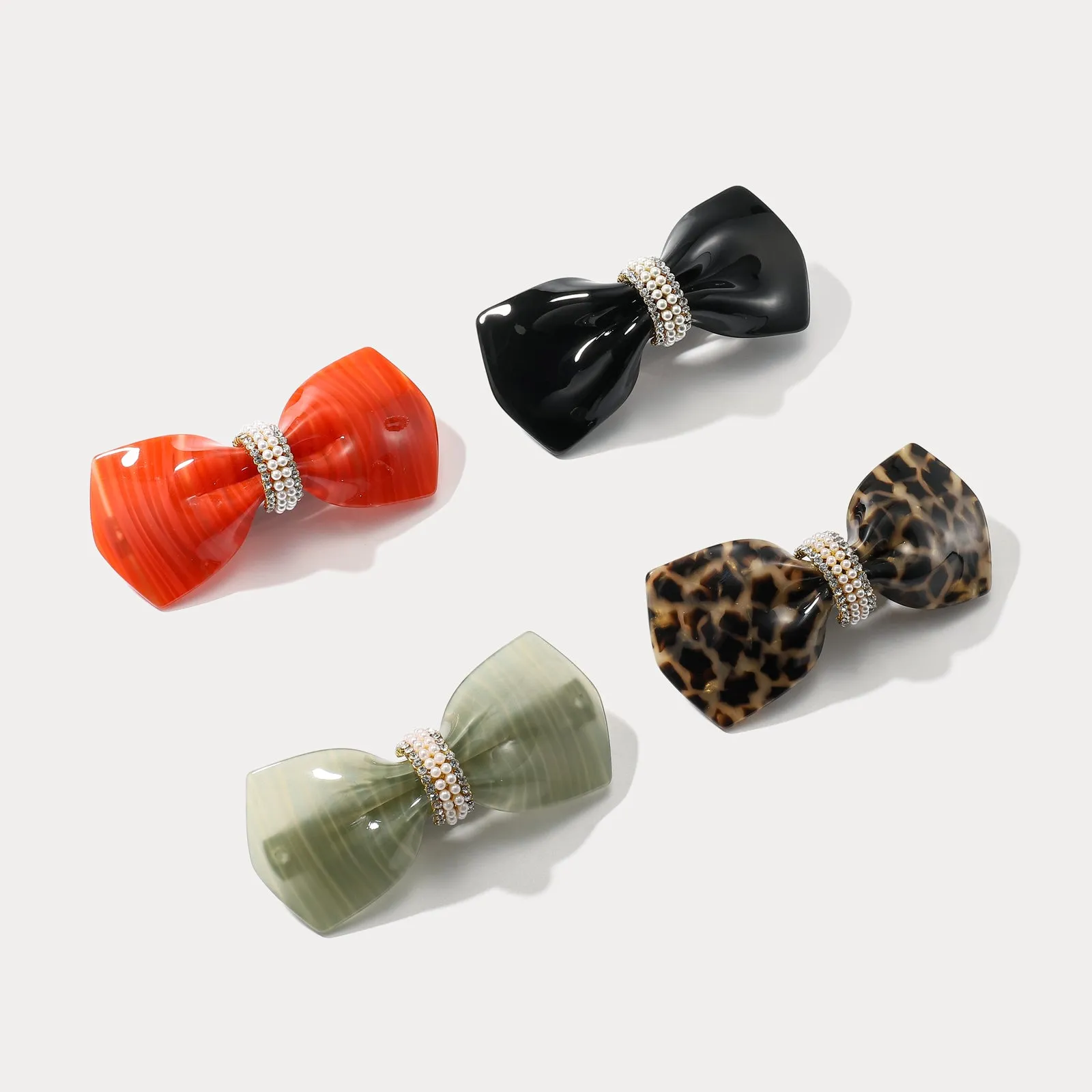 Bow Tie Claw Clips sold by Selenichast