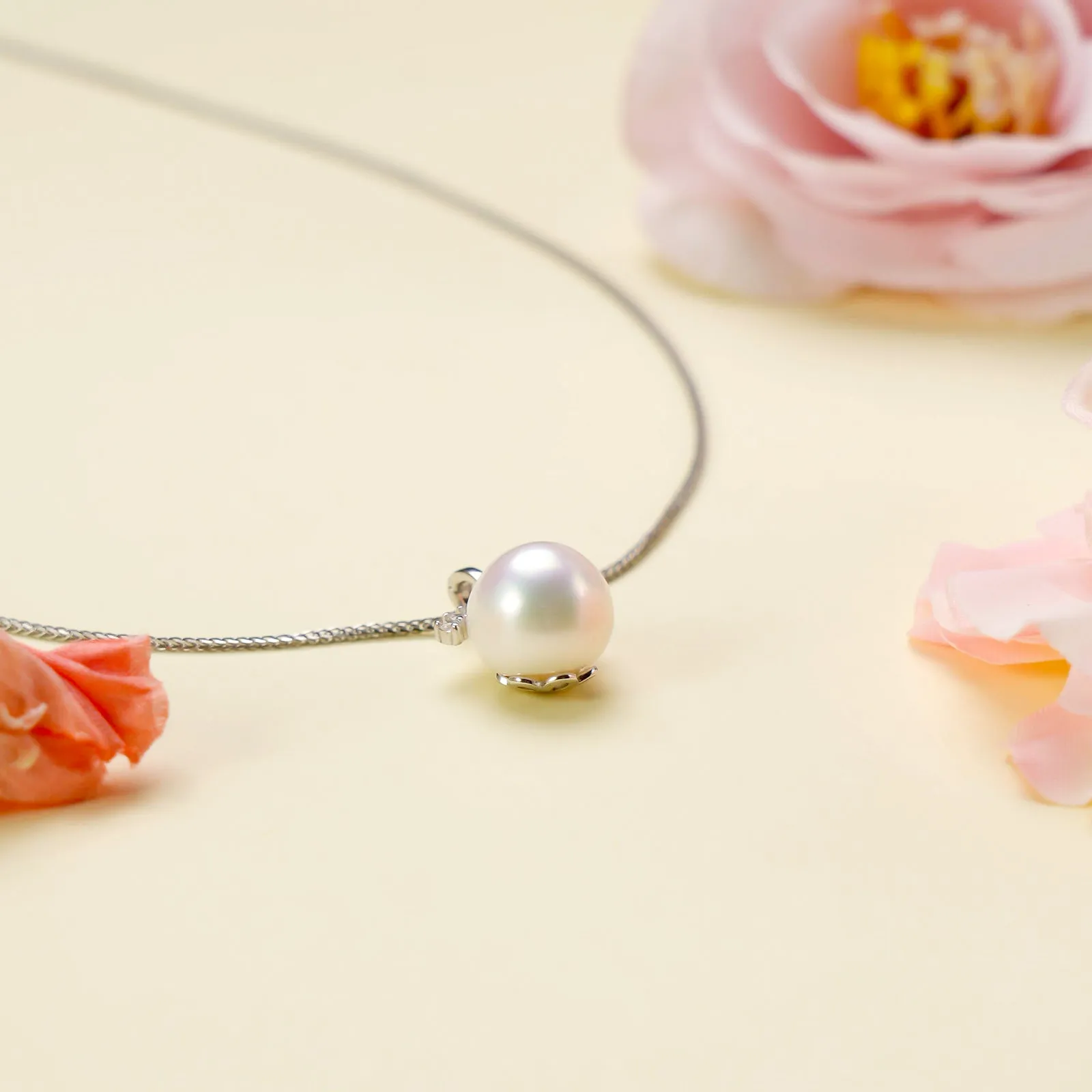 Freshwater Pearl Pendant Necklace sold by Selenichast product image thumbnail 3