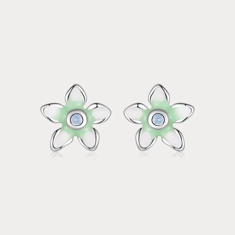 Green Flower Stud Earrings made by Selenichast